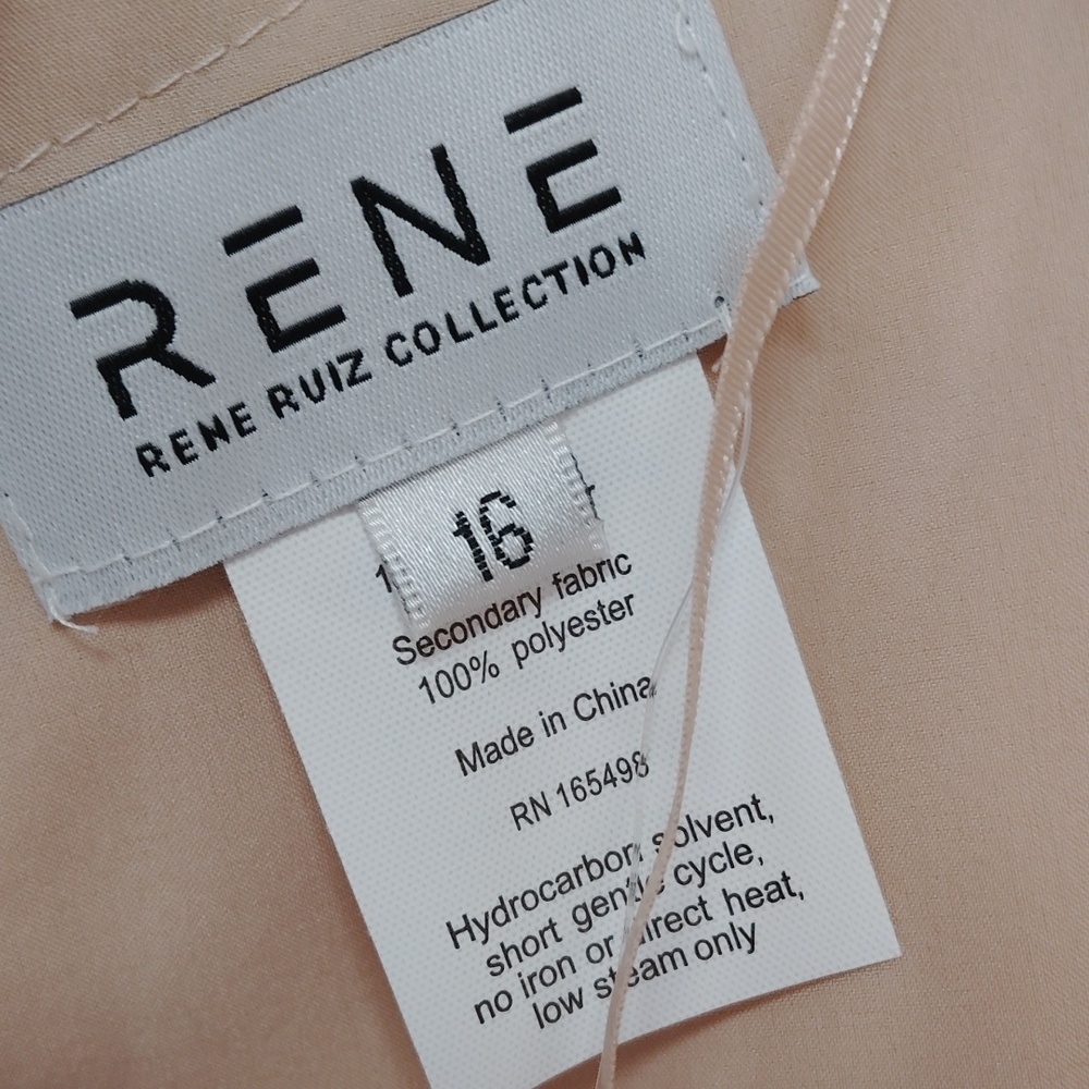 Rene Ruiz Off The Shoulder Evening Gown - Picture 12 of 13